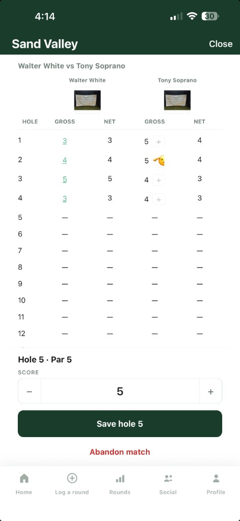Hole-by-hole match scoring between Walter White and Tony Soprano